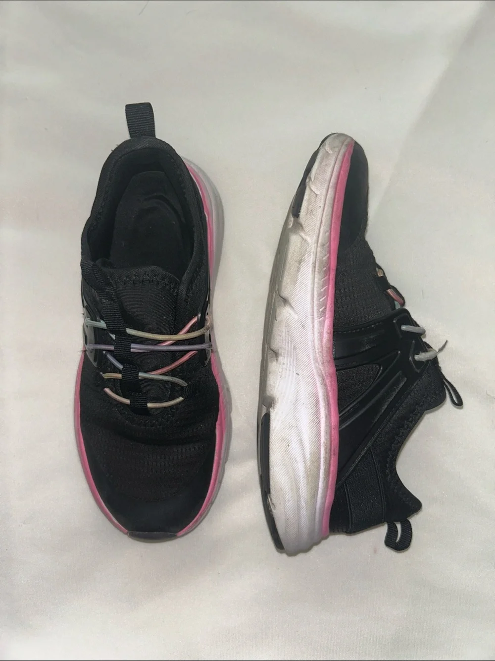 N/A comfortable black